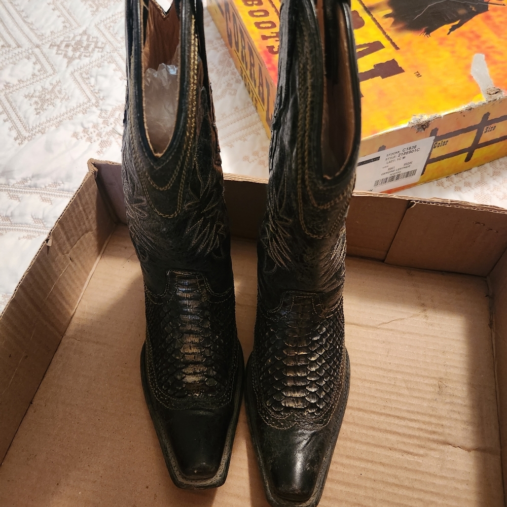 Corral snake skin boots brushed with gold